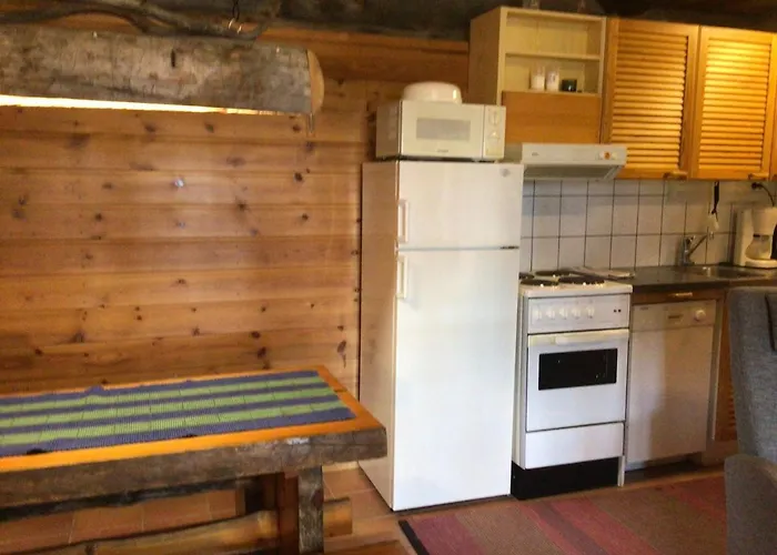 Petaejaelammen Turistimajat *